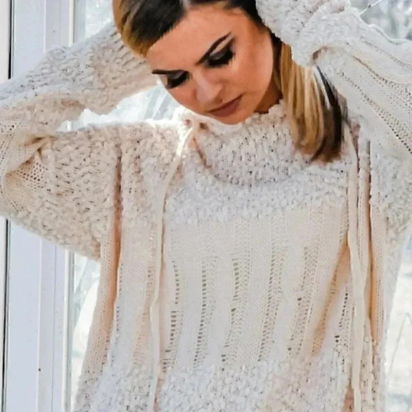 Very Soft Hoodie Top - Picture 8 of 8